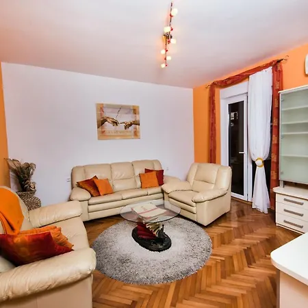 With A Parking Space - 16314 Apartman